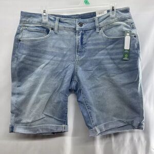 Time & Tru Mid-Rise Cuffed Denim Short Size 16 Blue Stretch Distressed Women's